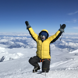 Overcoming LinkedIn's Limitations Overcoming LinkedIn's Limitations